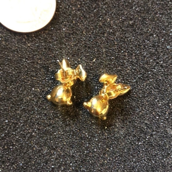 Cute Vintage Avon Bunny Earrings - Picture 4 of 4